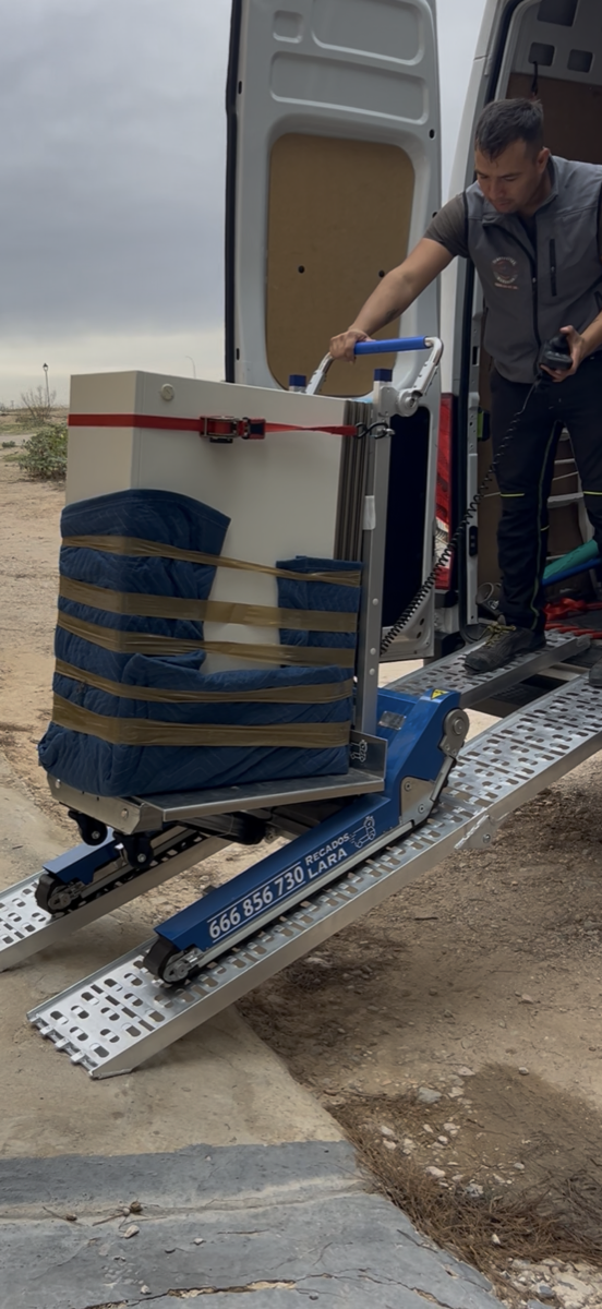 Oruga sube escaleras 4